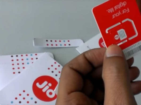 मोबाइल कंपनियों ने की शिकायत