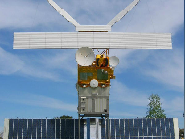 नियम कानून की बाध्यताएं