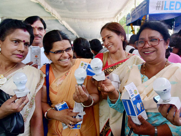 LED बल्ब महंगा