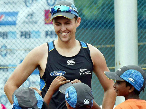 (4) ट्रेंट बोल्ट 