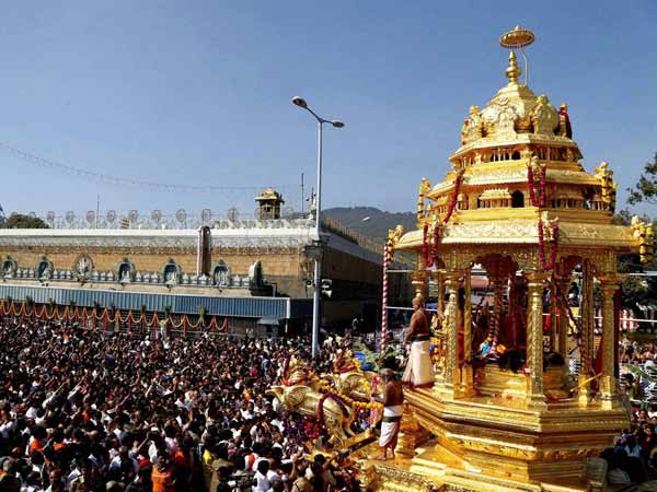 10 कंप्यूटर्स पर साइबर अटैक