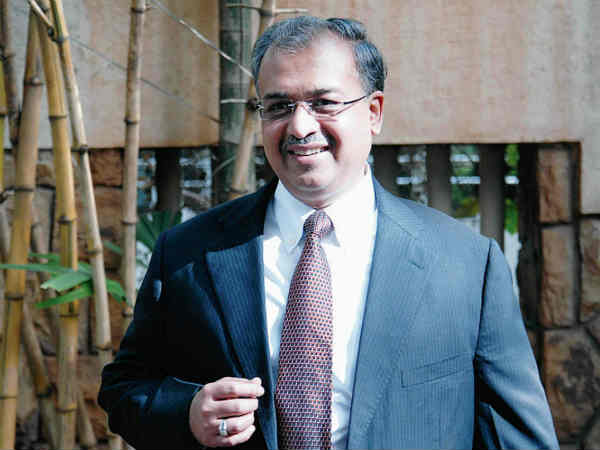 दिलीप शंघवी 