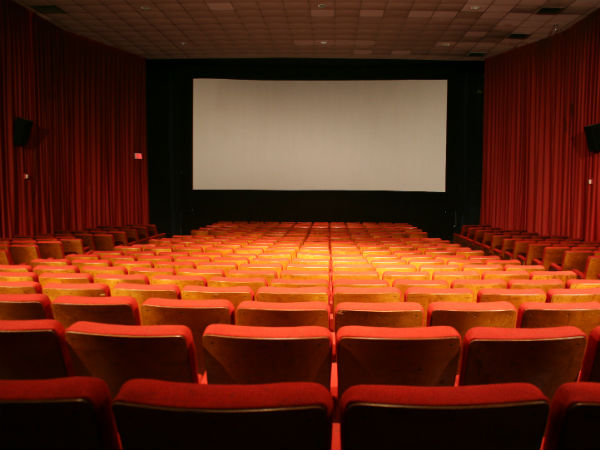 सिनेमा पर दो श्रेणियों में जीएसटी की दरें तय