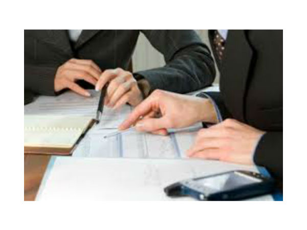 हजारों CA हैं जिन पर आरोप है 