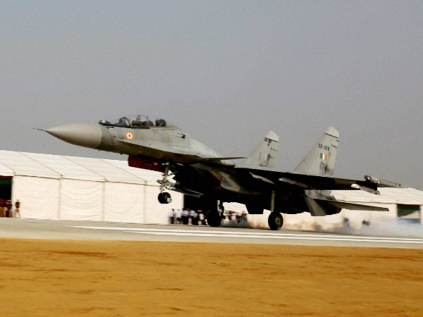 बड़े रक्षा हथियारों का हो रहा है स्वदेशीकरण