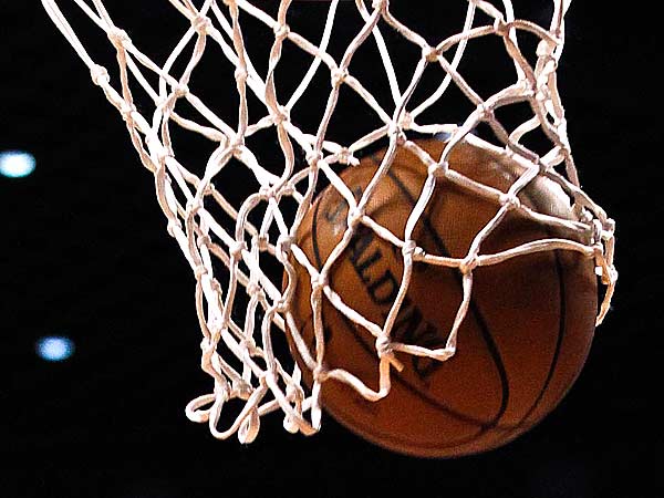 बास्‍केटबॉल और हैण्‍डबॉल में नेशनल चैम्पियन 