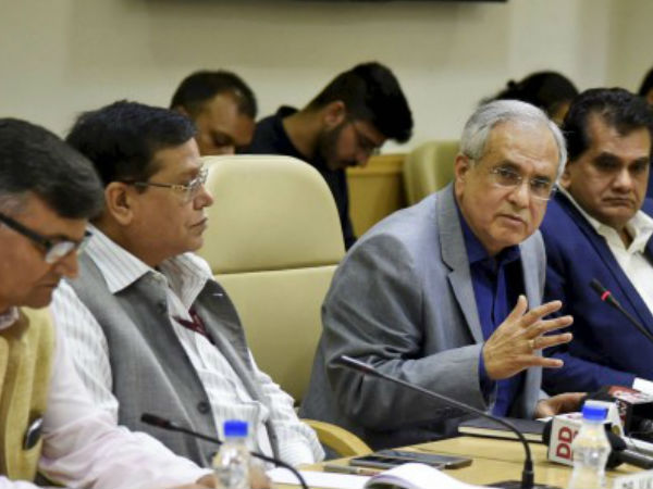 उद्योग मंडल फिक्की के महासचिव के तौर किया है काम 