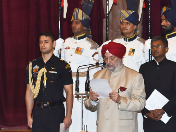 कैबिनेट में 2 पूर्व आईएएस, 1 पूर्व आईपीएस, 1 पूर्व आईएफएस