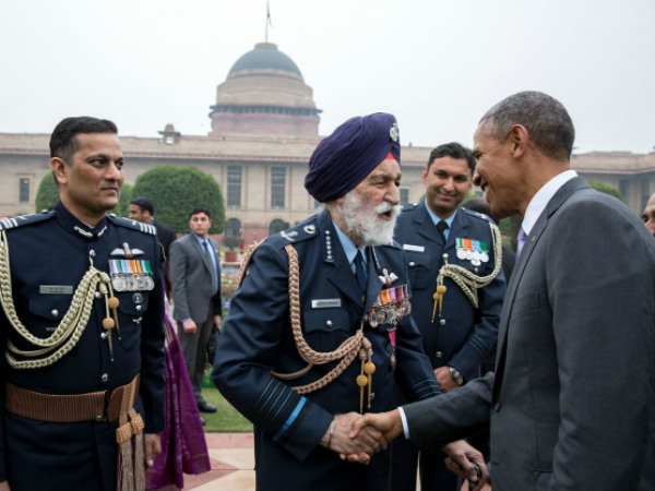 तेजी से बढ़े आगे 