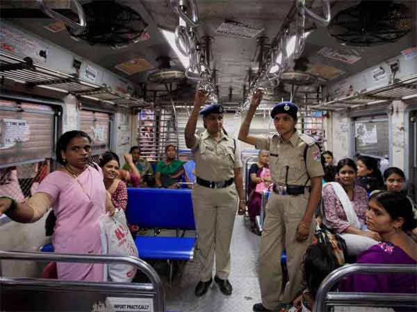 अधिकारियों को किया अगाह 