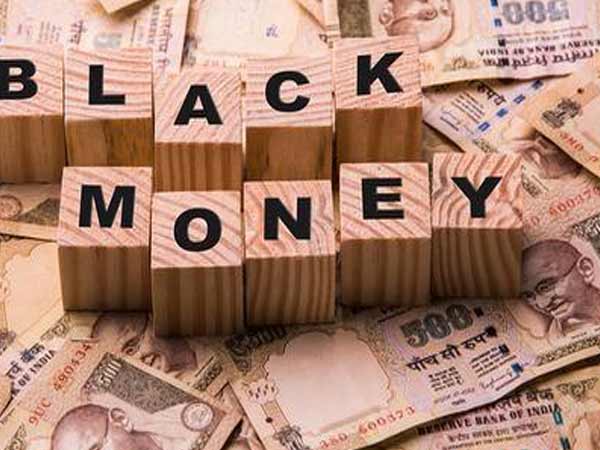 100 से अधिक खाते हैं एक कंपनी के 