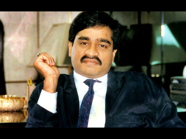 पाकिस्तान और दुबई में संपत्तियां