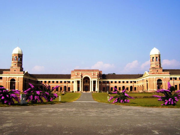 एक शहर में क्‍या देखना चाहिए ? 