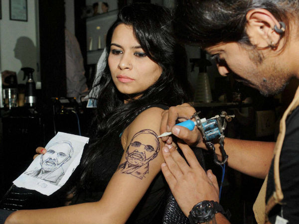 पीएम मोदी का टैटू