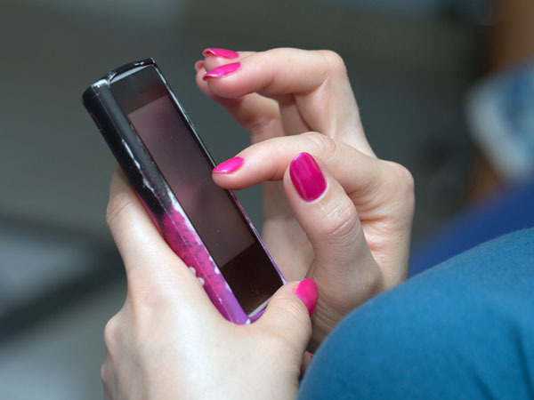 कैसे भेजे SMS