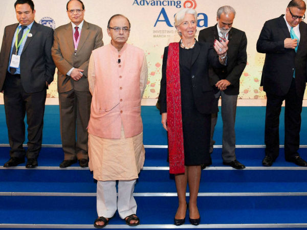 वैश्विक अर्थव्यवस्था में सुधार का अनुमान 