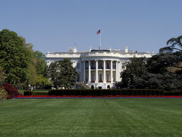 बिल के विरोध में दोनों दल