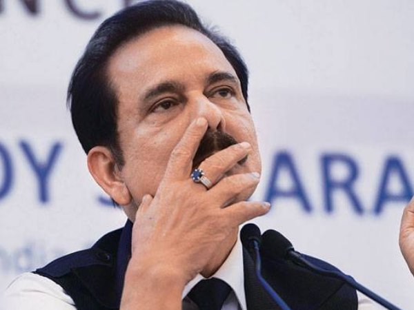 1 साल से होने वाले हैं इस मामले को 