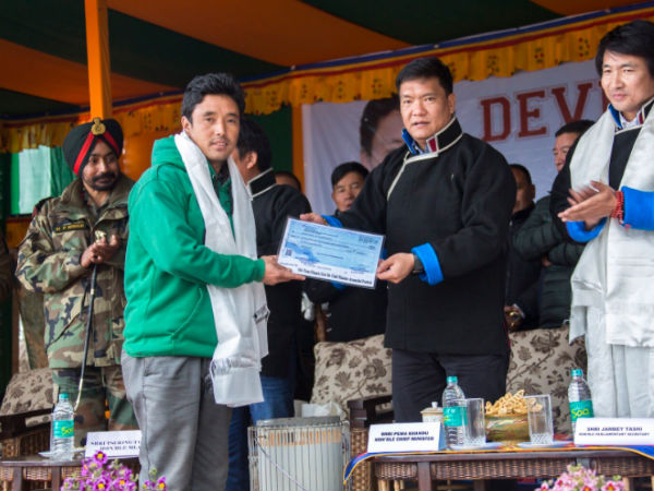 सेना के कारण गांव बना करोड़पति