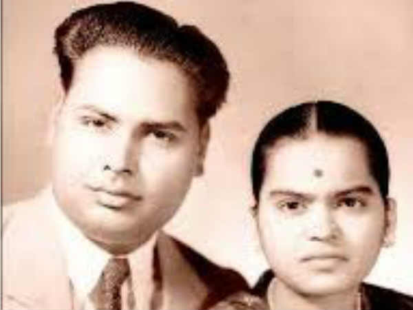 1958 में भारत वापस आ गए