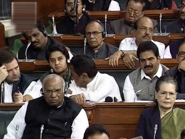 सांसदो ने वेतन वृद्धि की मांग की थी