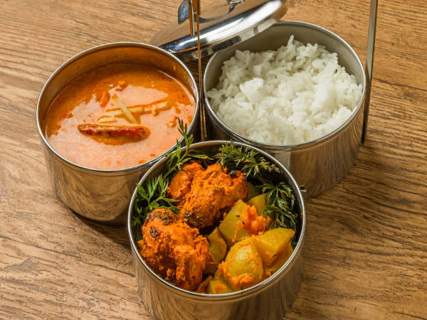 टिफिन सर्विस 