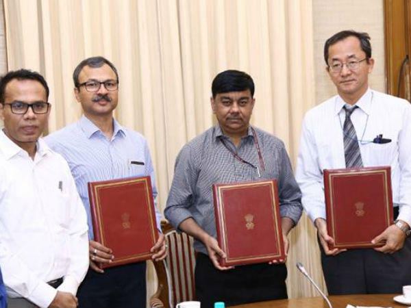 वित्‍त मंत्रालय की ओर से किया गया हस्‍ताक्षर 