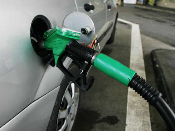 आयात बिल पर कच्‍चा तेल सबसे महंगा सामान है 