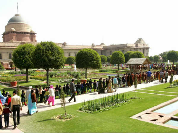 मुगल गार्डन (Mughal Gardens) क्या साथ नहीं ले जा सकते
