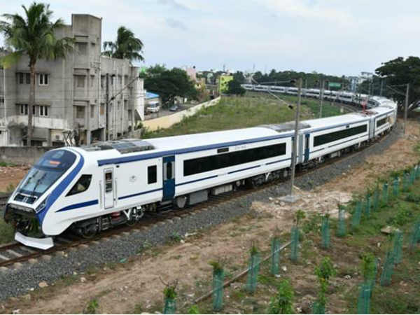 15 फरवरी से शुरू हो सकती है ट्रेन 18 (Train 18)