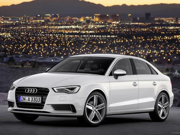 किस वेरिएंट के घटे दाम