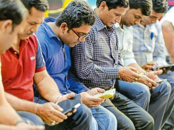 दुनिया भर में करीब 3.8 अरब लोग इंटरनेट का इस्तेमाल करते