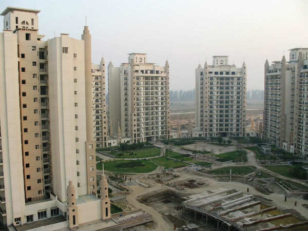 आवासीय और कॉमर्शियल प्रॉपर्टी खरीदना सस्ता 