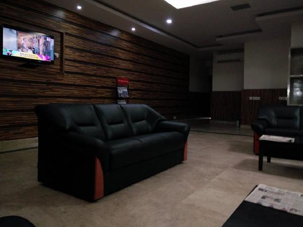 एग्जिक्यूटिव लाउंज में मिलेगी ये सुविधाएं