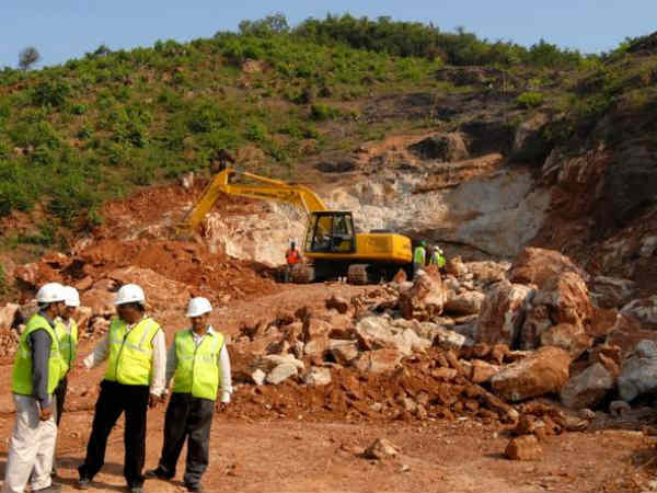 रिफाइनरीज के पास 60 दिनों का स्टॉक 