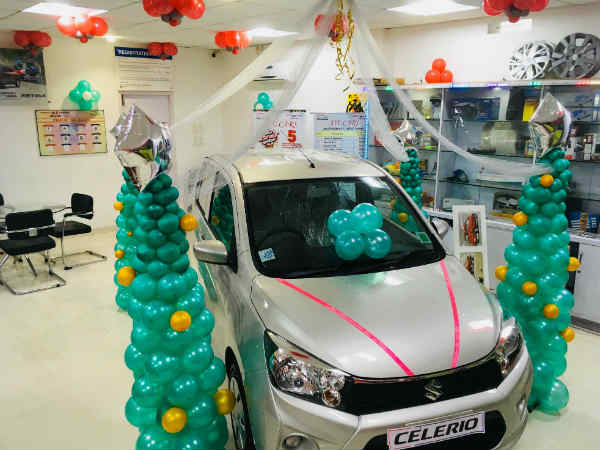 ऑल्टो पर मिल रही भारी छूट 