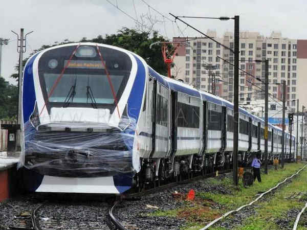 जानिए वंदे भारत एक्सप्रेस का नई दिल्ली और कटरा के बीच किराया 