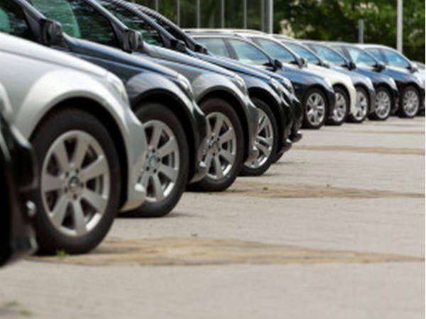 अमेरिका को निर्यात हुईं 45,000 कारें