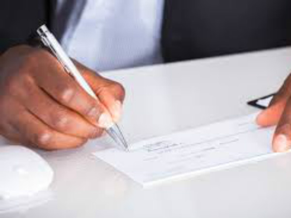 चेक की स्लिप रखें संभाल कर