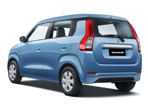 दिल्ली में मिल रही वैगन आर कारें