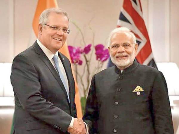 मध्य वर्ग पर खास ध्यान