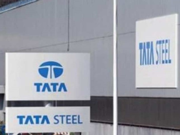 लॉकडाउन पूरी तरह से खुलने की अभी उम्मीद कम