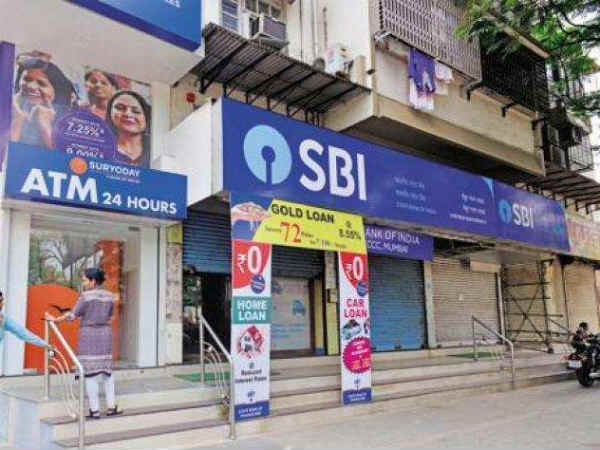 एटीएम से 5000 रुपये से ज्यादा निकालने पर लगे शुल्क