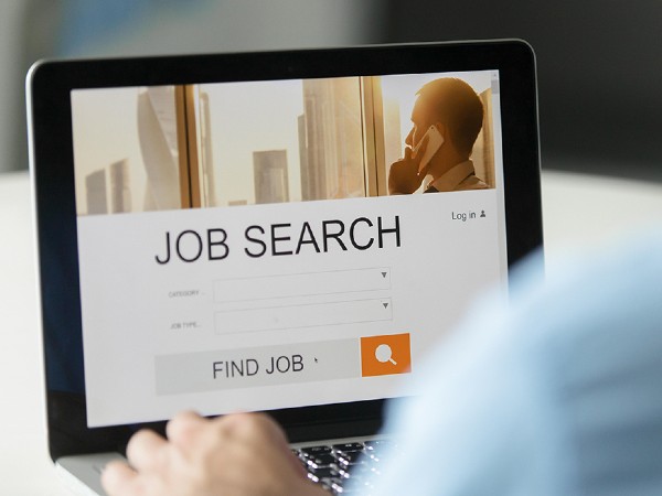 सबसे पहले जानें ठगी करने वालें करते क्या हैं