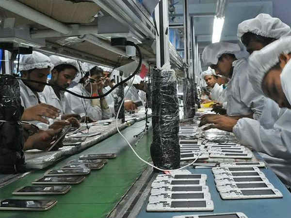 45 करोड़ से अधिक स्मार्टफोन उपयोगकर्ता