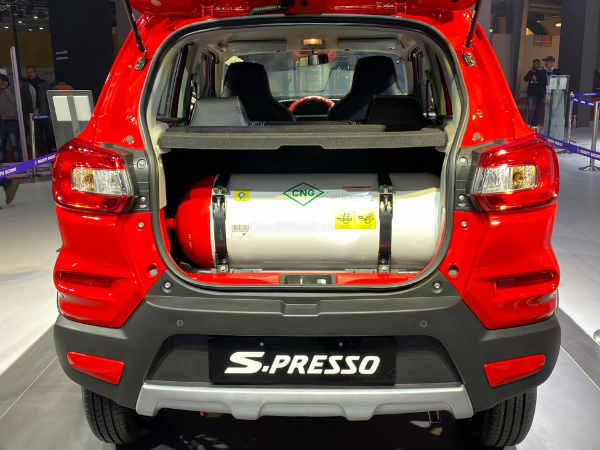 यहां जानिए माइलेज और फीचर्स