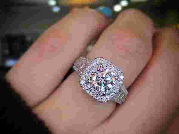  गोल्‍ड और डायमंड ज्‍वैलरी लोन मार्केट में प्रमुख बनाने का लक्ष्‍य 