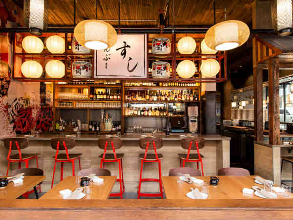 कितनी है कमाई