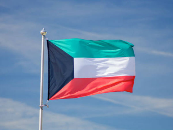 कहां से होती है इनकम