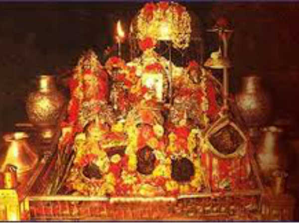 सिक्कों को माना जाता है शुभ